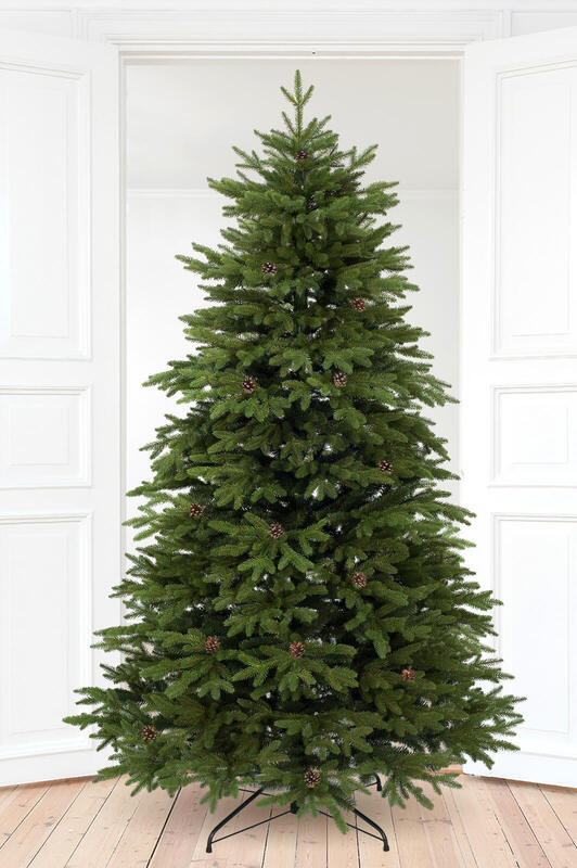 Choinka sztuczna po świętach - jak ją spakować bez stresu?