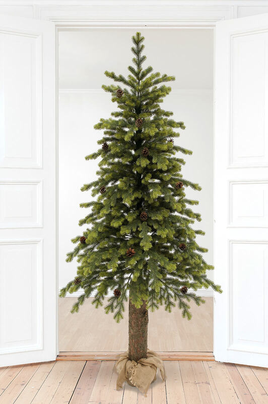 Choinka sztuczna na pniu - kiedy wygląda najlepiej?