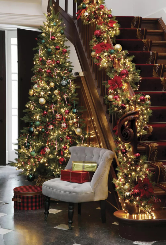 Choinka LED czy klasyczna – na którą się zdecydować?