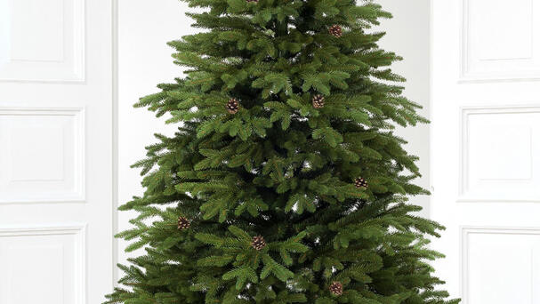 Choinka sztuczna po świętach - jak ją spakować bez stresu?