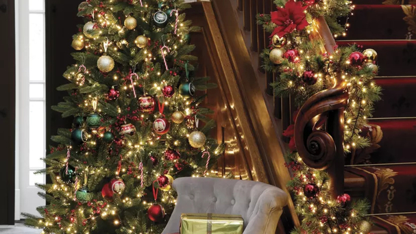 Choinka LED czy klasyczna – na którą się zdecydować?